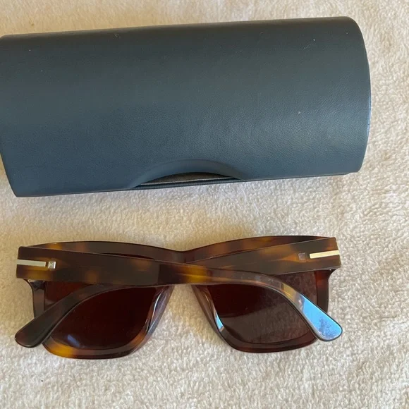 Valentino V702SA 214 sunglasses Brown Valentino V702SA 214 sunglasses Brown - avconcontrols.com main image 2